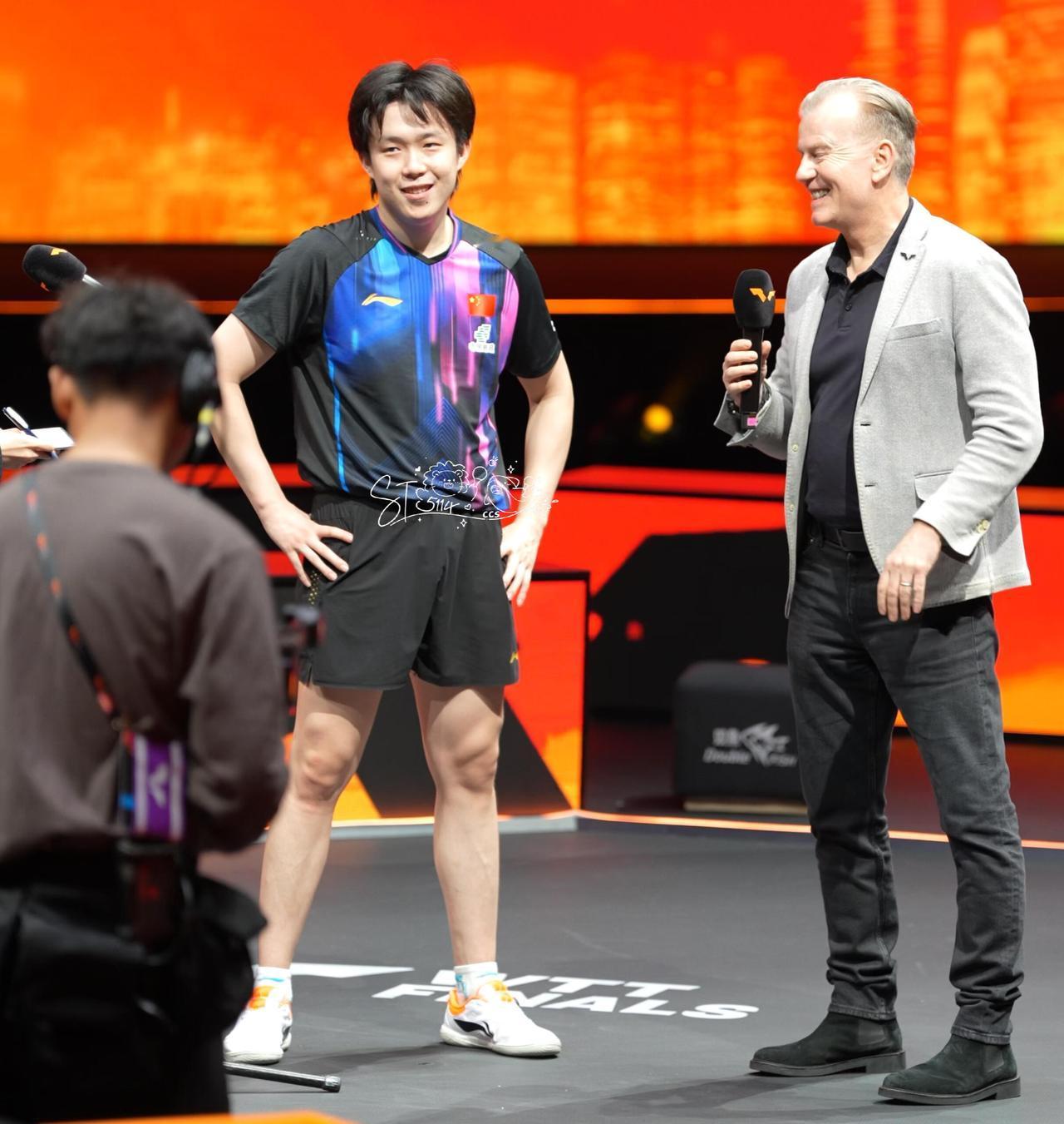 王楚钦比赛很累，爆汗打的快乐，又累又开心，还是很帅气，乐观开朗的大男孩！继续向