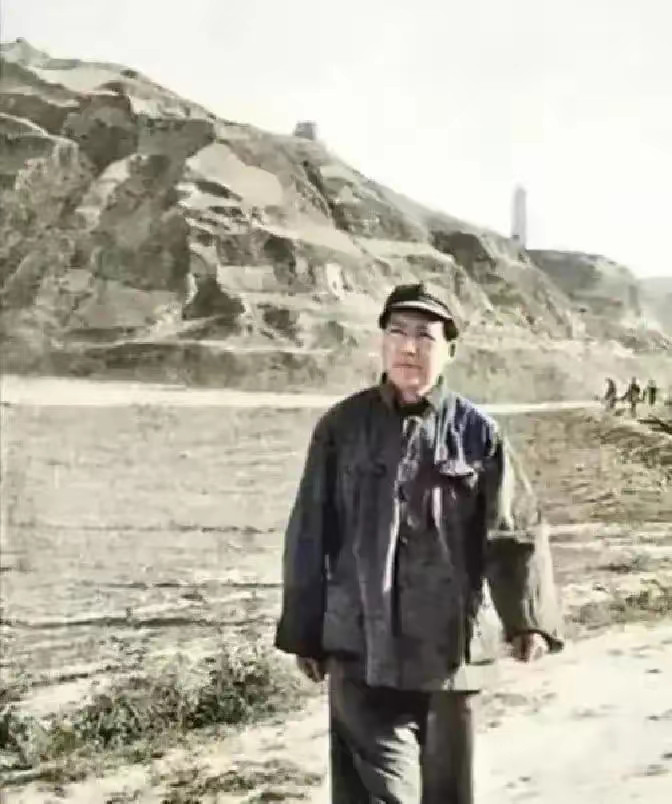 想来谁有毛主席难？看到下面这段话后，让人瞬间泪目！毛主席曾这样说道：我们曾经弄到