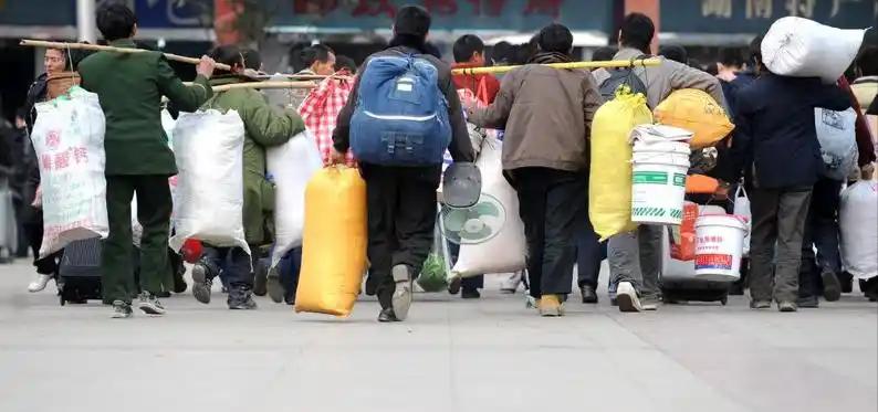 外媒：农民“返乡潮”证明了我们的城市化是伪城市化，现有经济生态没有能力解决新城市