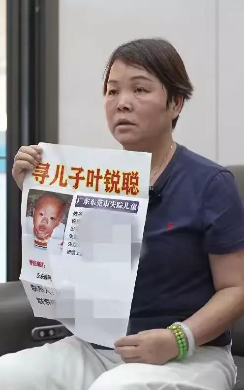 18年，够一个婴儿长成1米83的帅大学生，也够一位母亲从青丝熬出白发。2007年