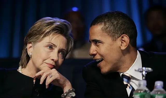 民主党最大的失误其实是2008年推了奥巴马，而不是希拉里。如果推的是希拉里，后面