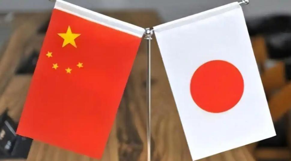 日本气炸了。当地时间7月13日，日本方面透露，日本海上保安厅多艘巡逻船只，上周为