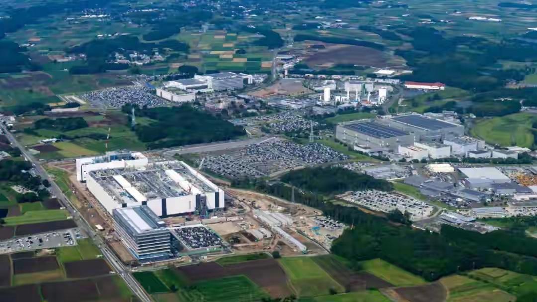 熊本绝非普通小城，强震戳破日本芯片布局致命短板！九州在日本素有“硅岛”之称，而九