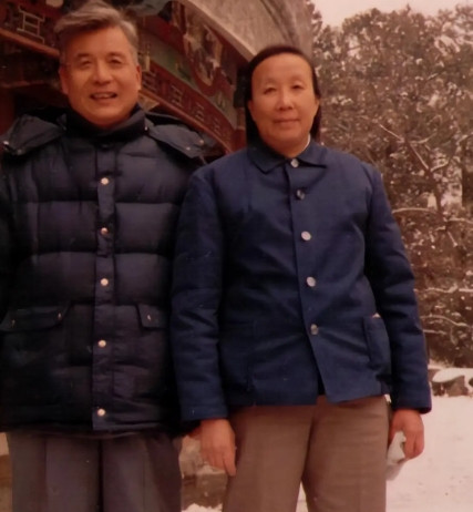 1986年7月，邓稼先在临终前提出想要再去看一眼天安门，可当他乘坐的轿车驶过天安