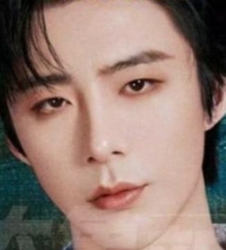 4月28日，刘宇宁在直播中确认出演扫黑题材正剧《铁证》。截至目前，该剧尚未开拍，