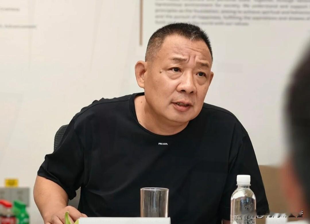 大批高学历争抢胖东来基层岗，刑释员工零流失，两种现象引人深思…？胖东来