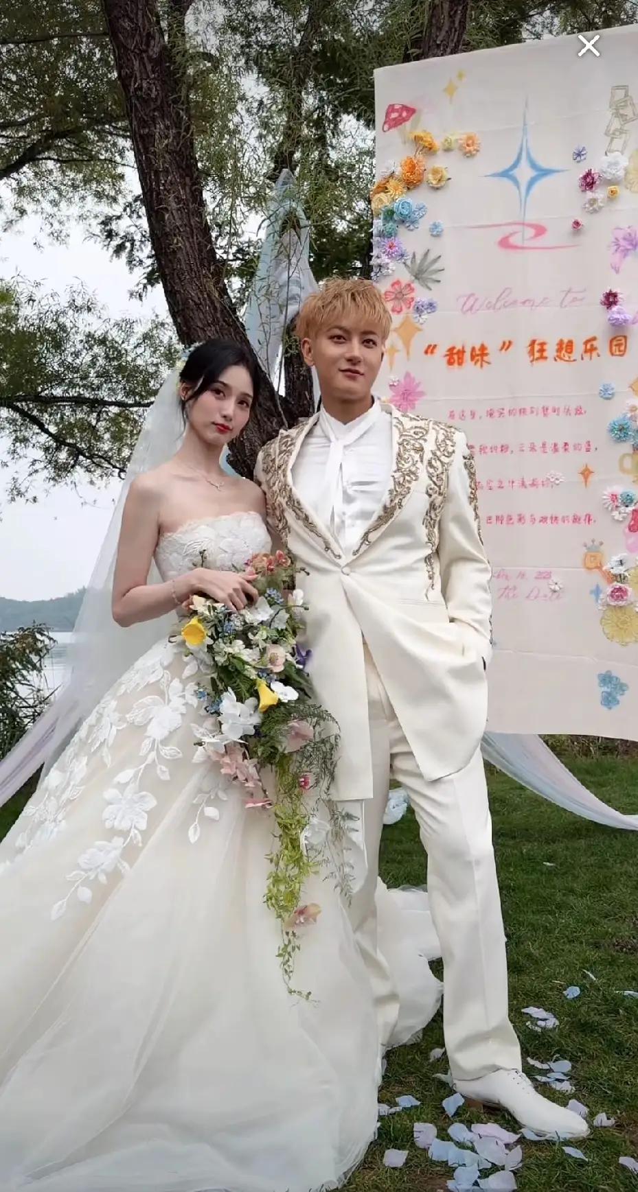黄子韬大婚现场的每一个瞬间，都像是一场娱乐圈的精彩大片，令人忍俊不禁。这不仅仅是