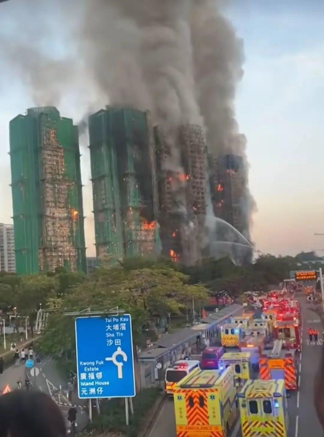 为什么这次香港大火刹不住车？这3个原因太真实了！1.都这个年代了，香港居然还是用