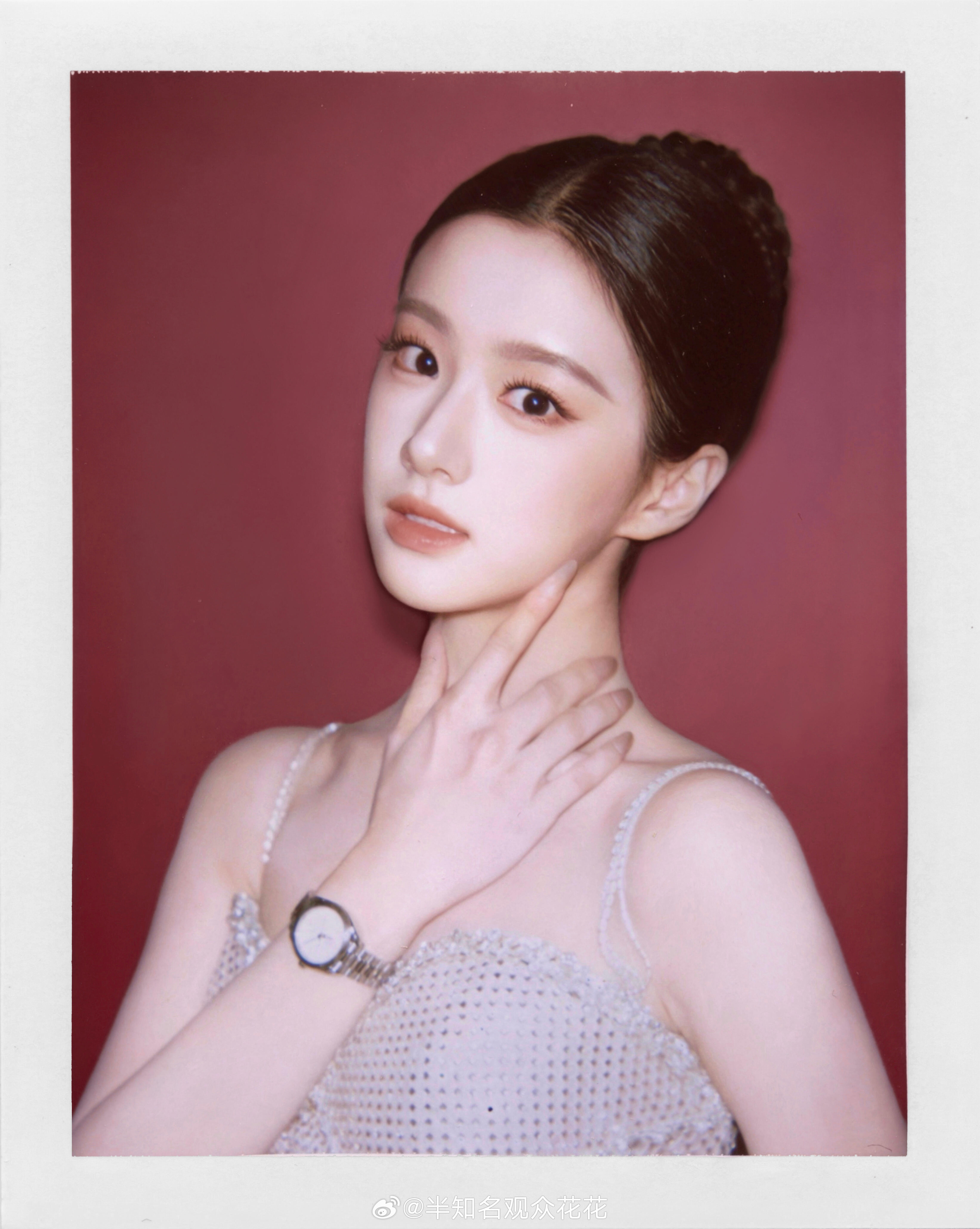 你们两个人当中有两个人很可爱🤩包上恩卢昱晓撕拉片​​​