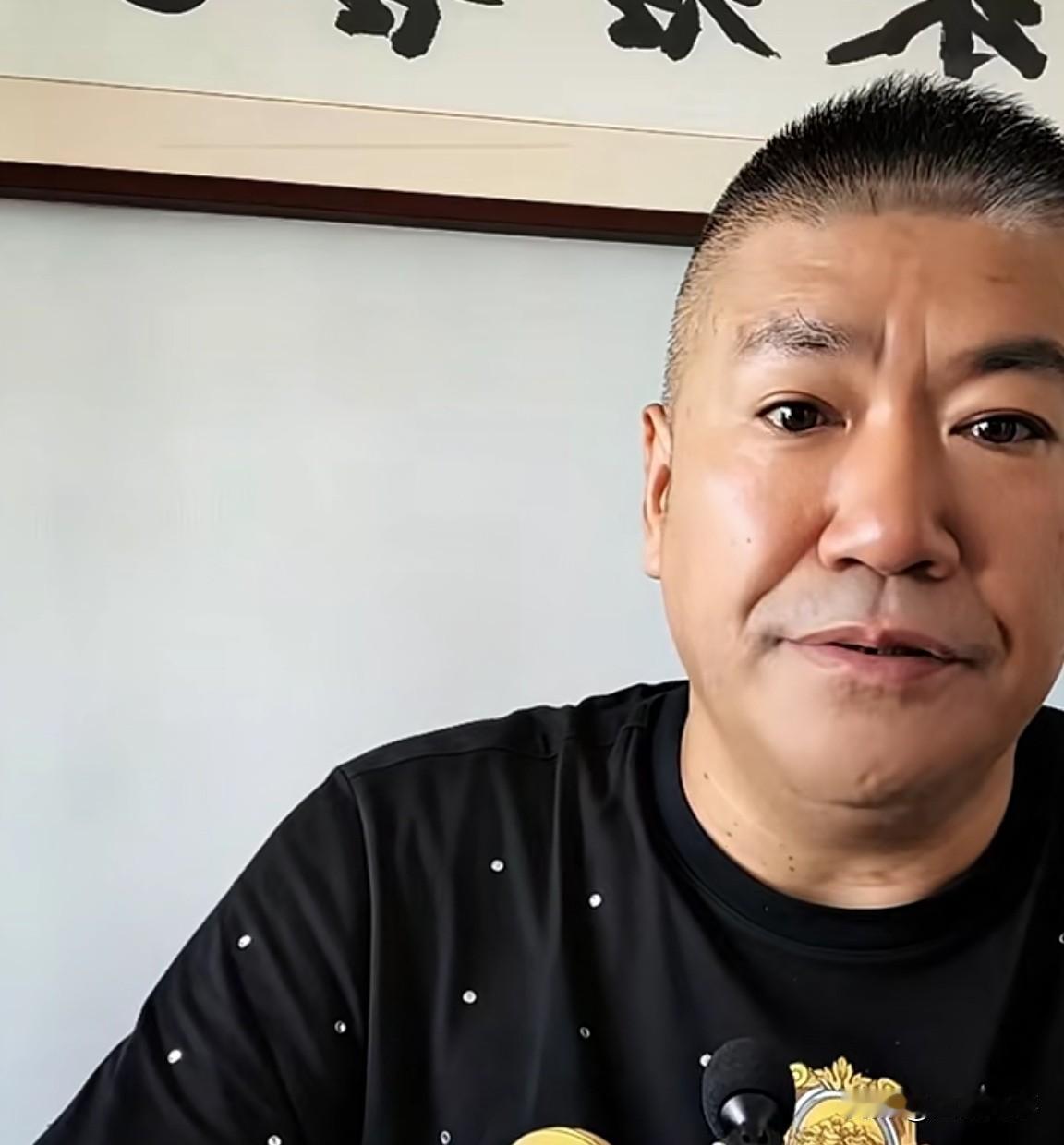 赵本六喊话小师妹：我一个电话不给小辉整进去两三年，我退出互联网，你个心机b还立人