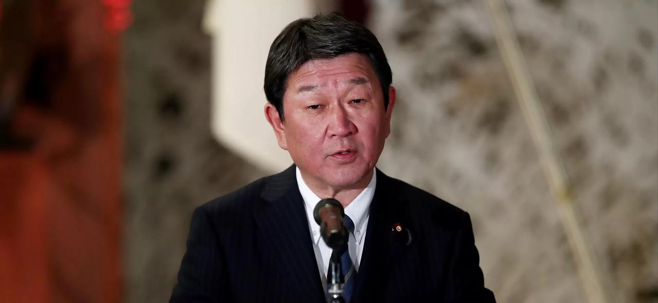 被中方点名批评后，日本破防了2月14日，在慕安会上王毅外长指出，日本80年后