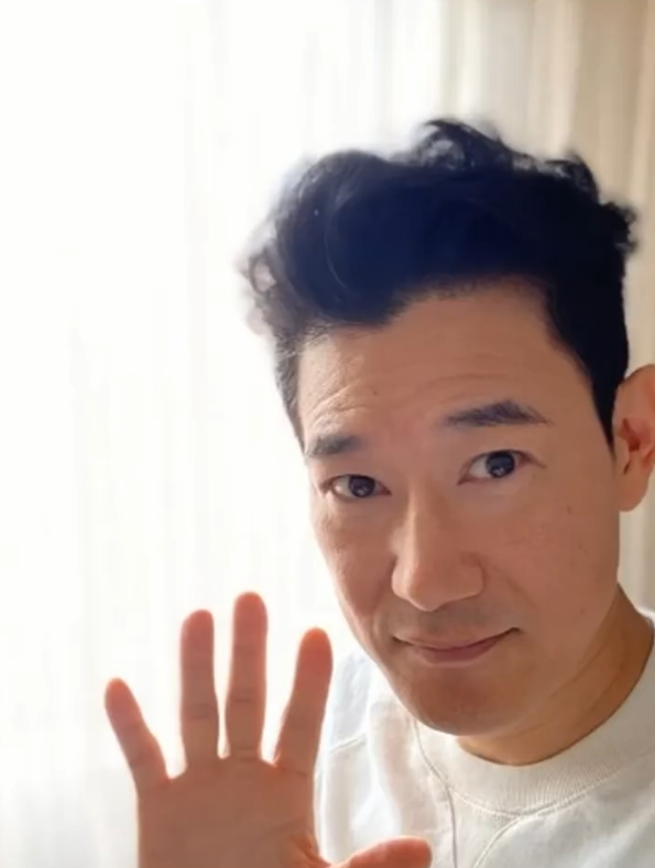 我有一个预感，矢野浩二的事业将迎来新的春天！这并非因为他的演技有多么精湛，而