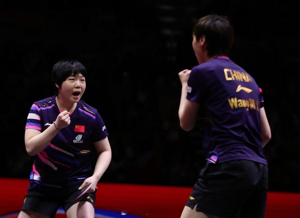 【世乒赛王曼昱/蒯曼轻松封后国乒女双19连冠】2025多哈世乒赛国乒女双世乒赛