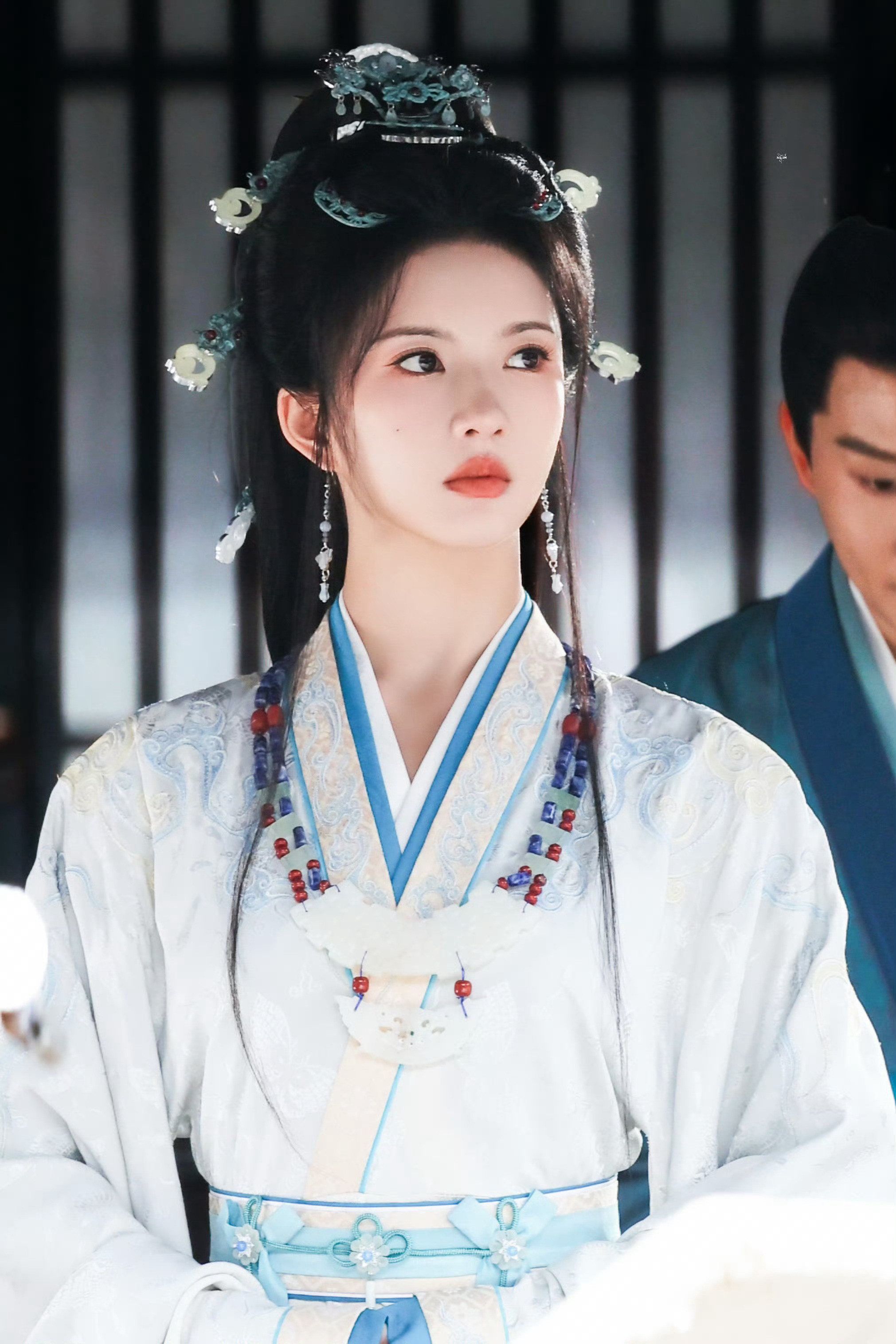 新造型～～～刘些宁《归良辰》☽蓝衣+玉饰项链