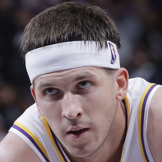 本赛季第四节运动战进球排名：20个—里夫斯19个—字母哥18个—埃文