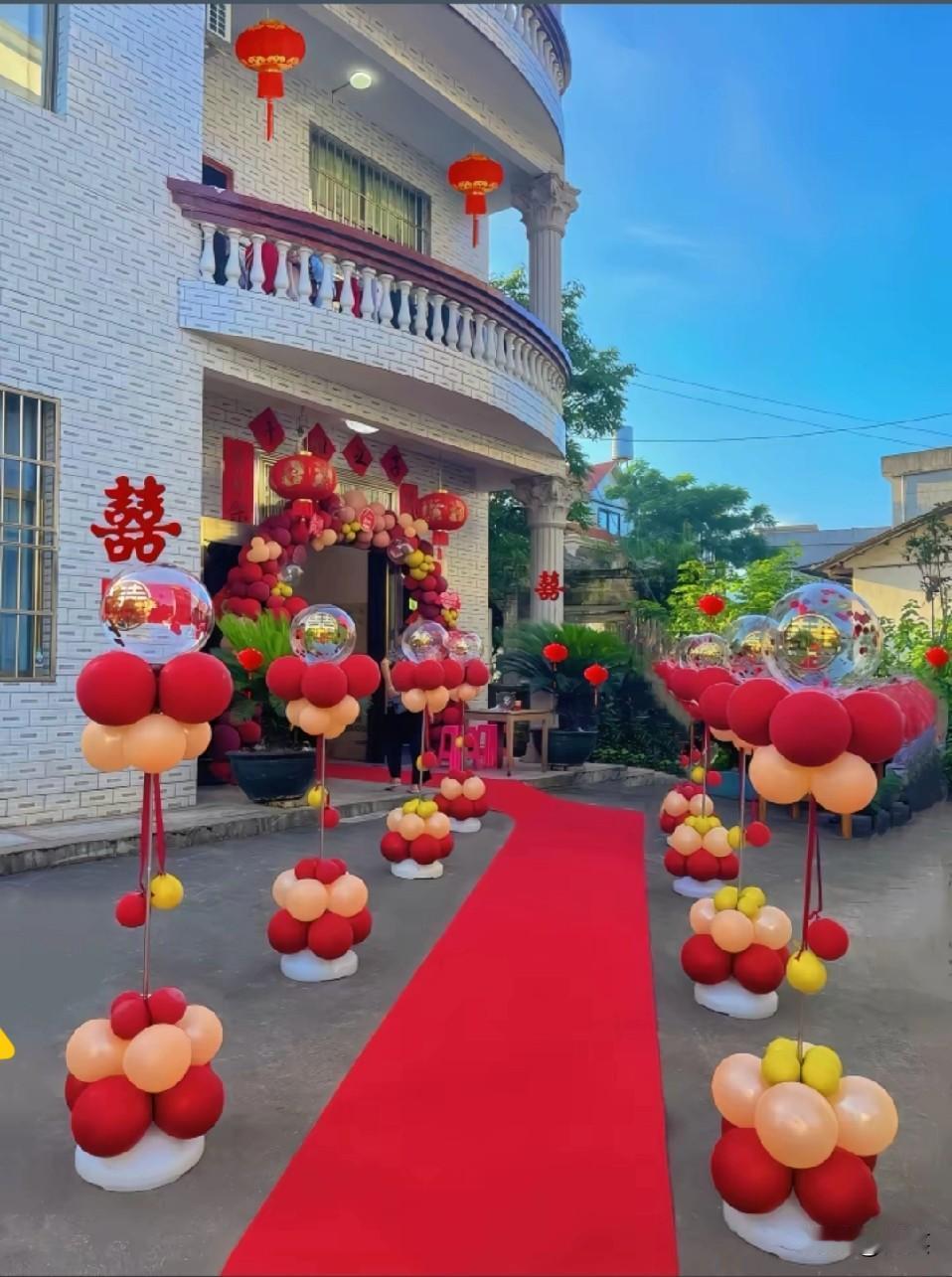 娘家侄子昨天结婚，我作为姑姑随礼500块，嫂子看到我随的礼，当时脸色就变了，说我