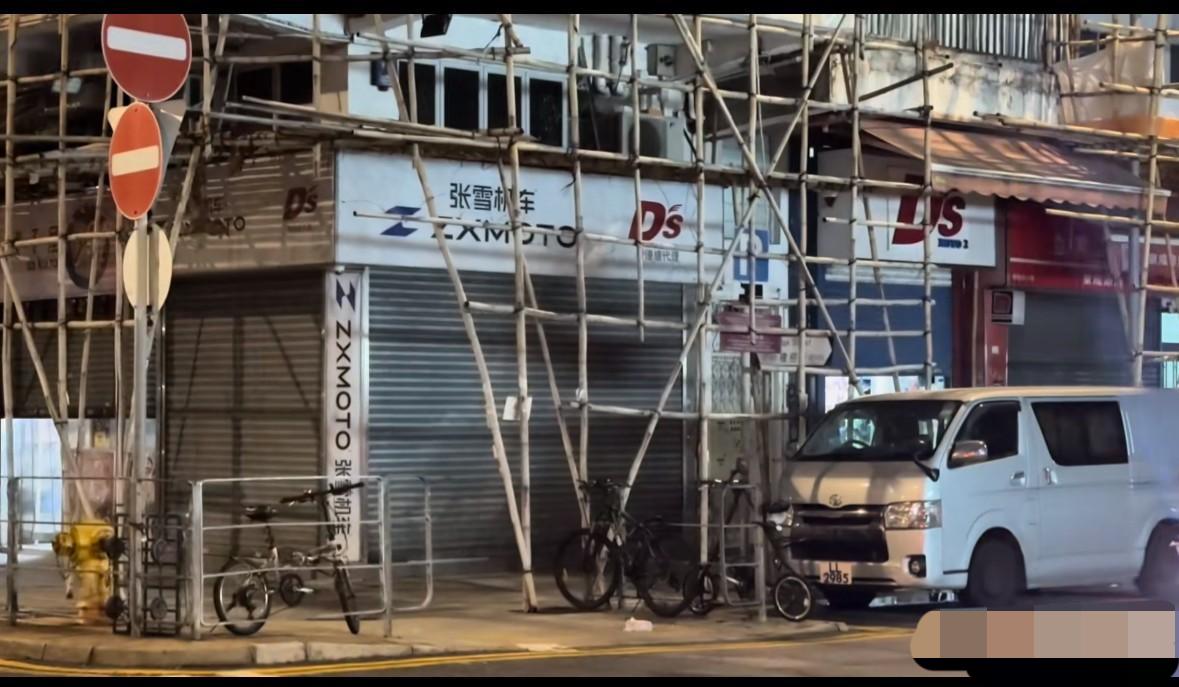 张雪机车卖到香港了，已经确定总代理，并开启820RR预定，只要82000港币，订