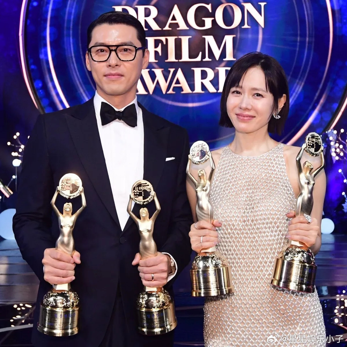 孙艺珍拿影后，台下的宋慧乔，连表情都懒得管理了！今年的青龙奖简直是大型修罗场。入