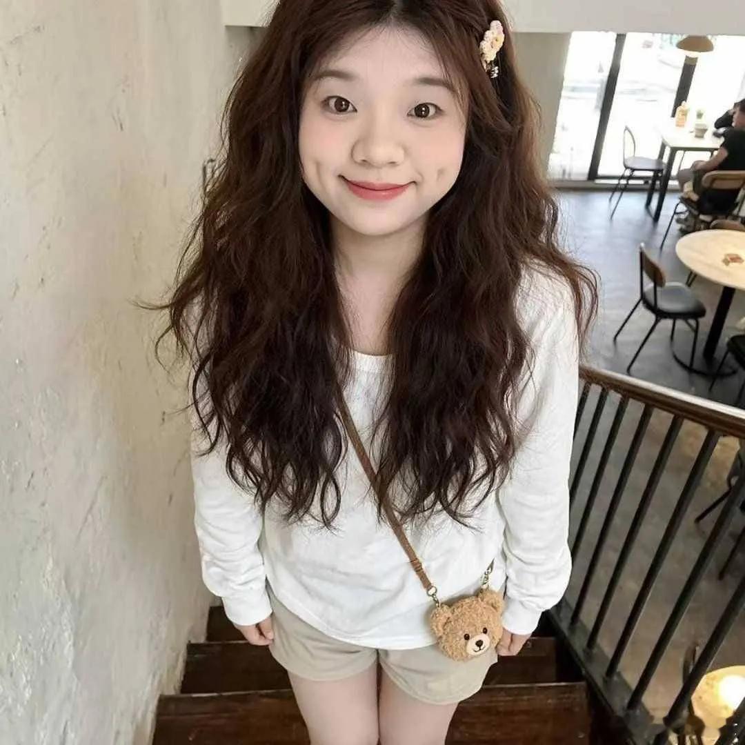 一枝红杏出墙来了那个发型好看