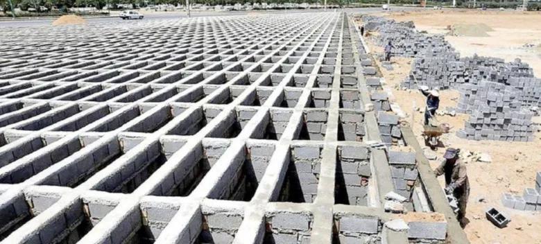 伊朗在首都德黑兰郊区为美军准备了5000座坟墓。论整活儿能力，伊朗不逊色于美国。