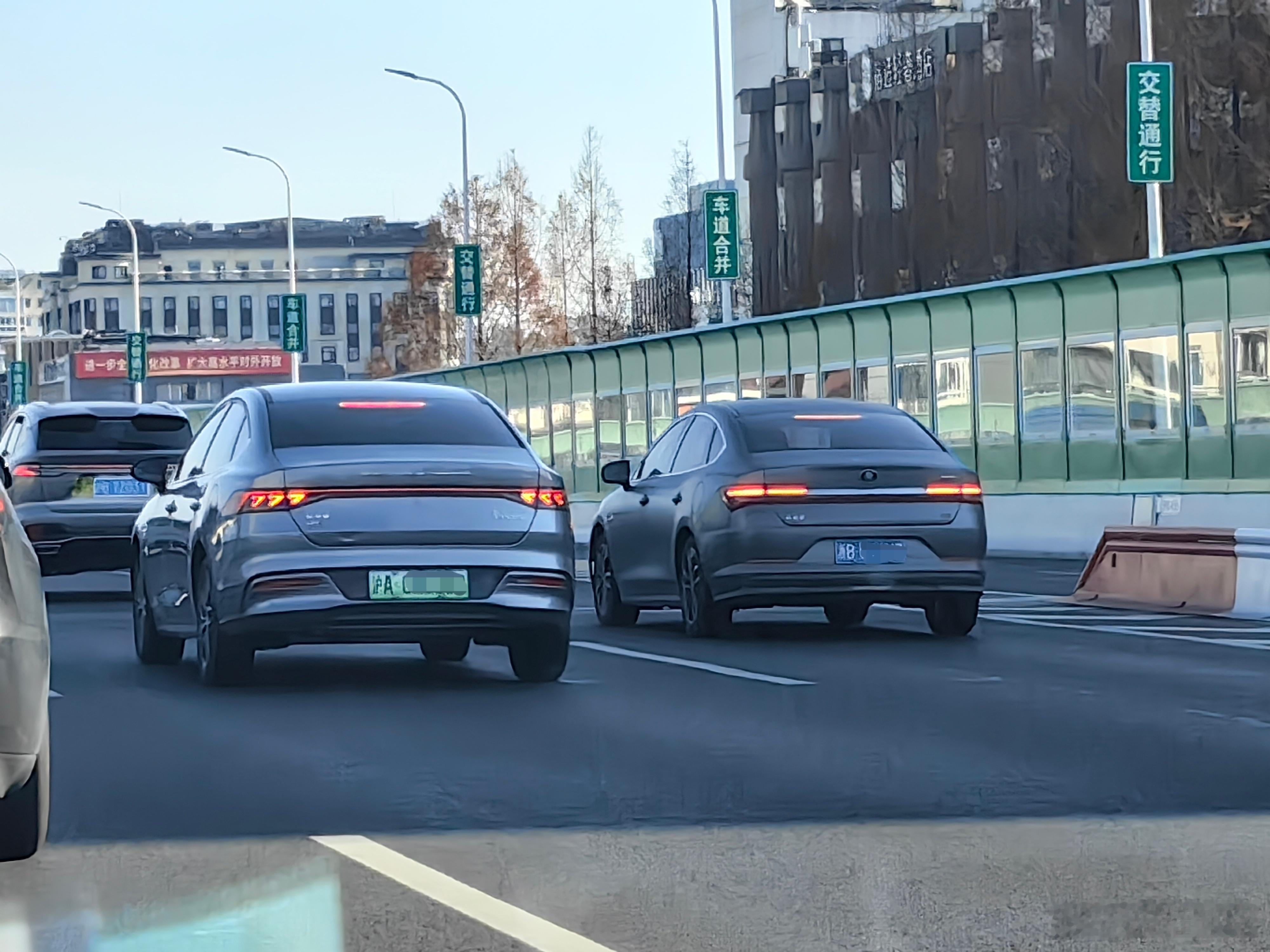 回想一下你是不是很久没见到蓝牌纯燃油比亚迪了也算是一个时代了