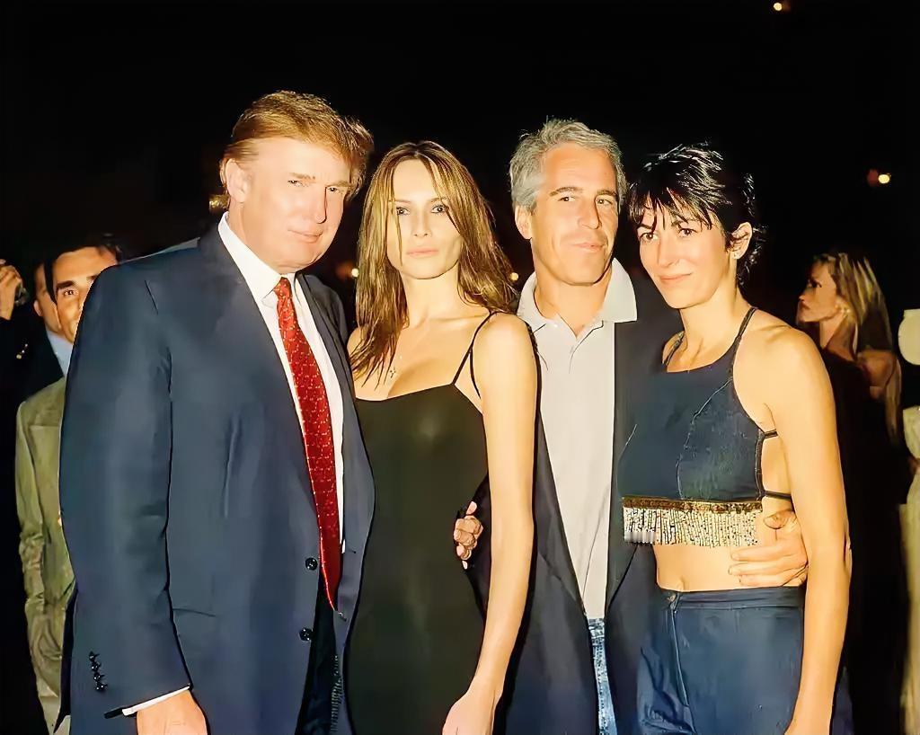 爱泼斯坦负责造孽，克林顿负责接“屎盆子”。网友说，最惨莫过克林顿，每次扫黄都