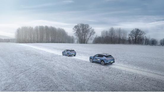 冬季用车领克08EM-P出门前5分钟，车里已暖如春冬天最怕钻进冰窖般的车厢？领