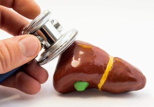 学医后才知道，肝病最危险信号，不是疲劳，而是频繁出现5个症状很多人觉得肝