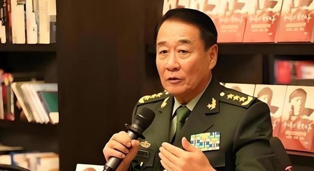 王光美在秦城监狱熬了12年，出狱后她做的第一件事，不是给自己讨要任何待遇补偿，而