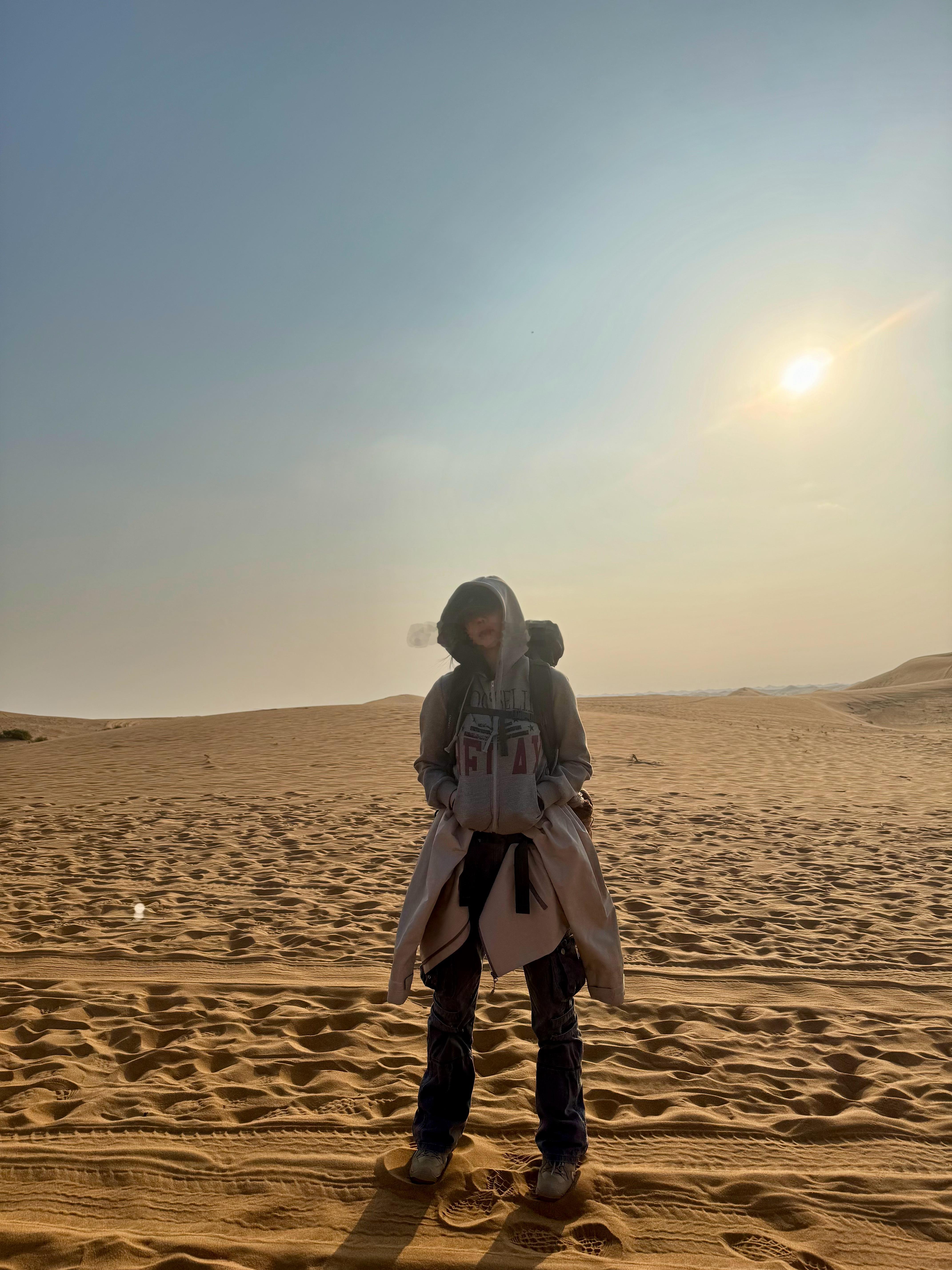 徒步腾格里沙漠​​​