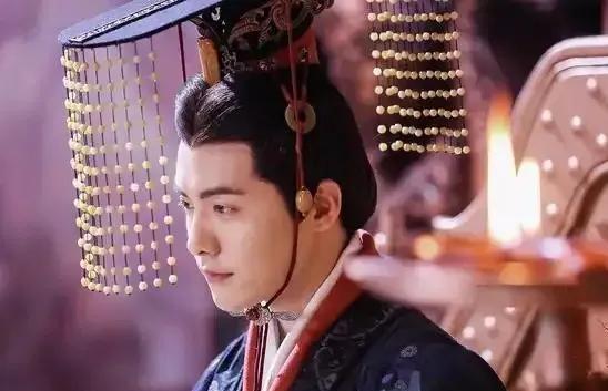 公元195年，15岁的汉献帝刘协求权臣<em>李傕</em>：“给我五斛米和一点牛骨吧！<em>李傕</em>勃然