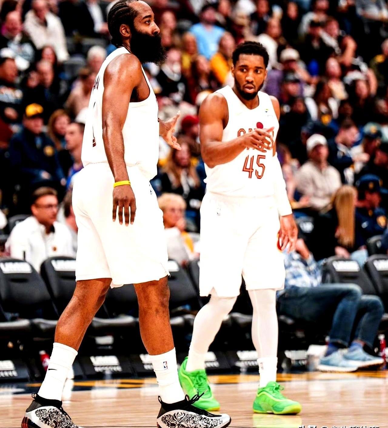 NBA的MVP，原来早就被一双鞋内定了。很多人私下里都在嘀咕，哈登这些年