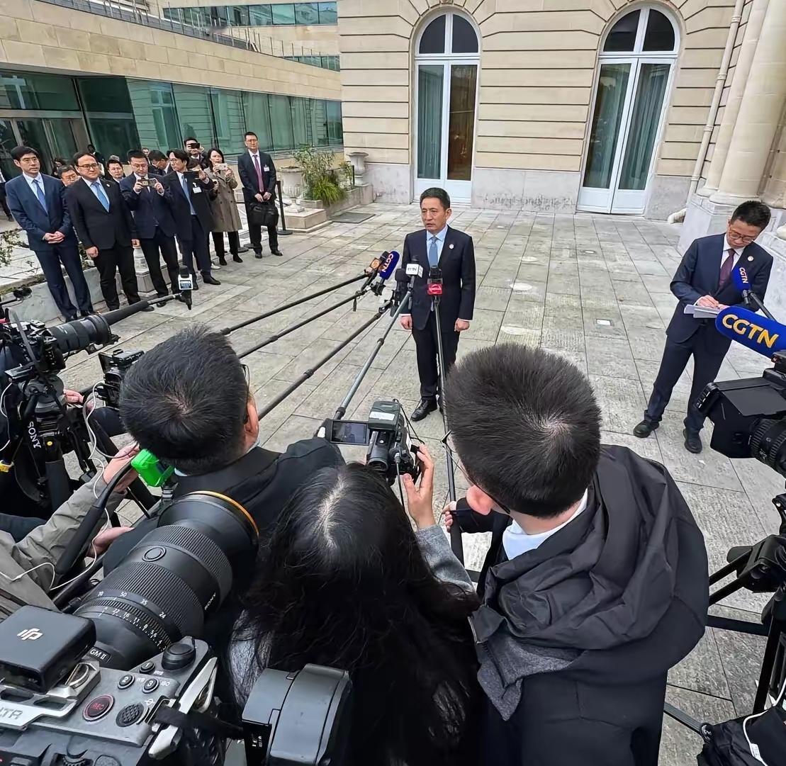 2026年3月17日，巴黎成为中美经贸关系的临时舞台。两国谈判代表在过去48小时