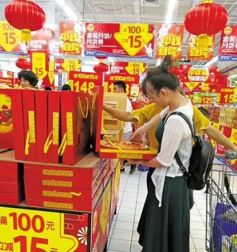 中秋后，卖不完的月饼都去哪儿了？揭秘它们的“终极归宿”6、捐给弱势群体有些商