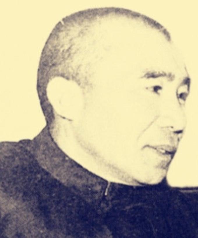 1948年，蒋介石请王耀武吃饭，宋美龄亲自下厨做了山东菜，吃完饭后，王耀武却对妻