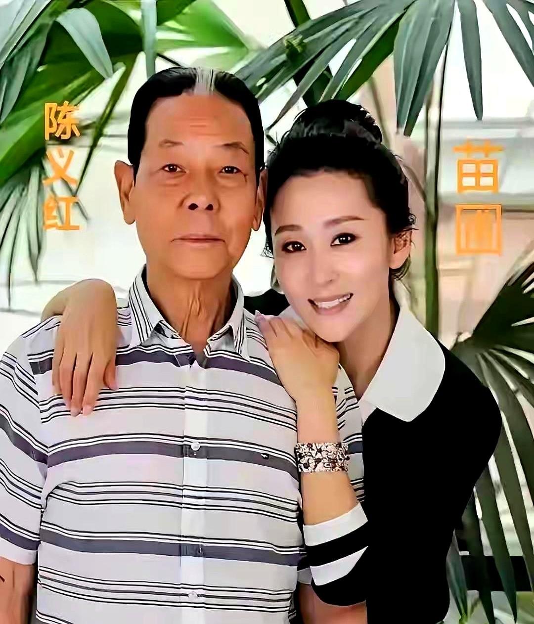 苗圃老公是百亿富翁，宠她很实在——要别墅给别墅，要礼物给礼物，连飞机都能给。有人