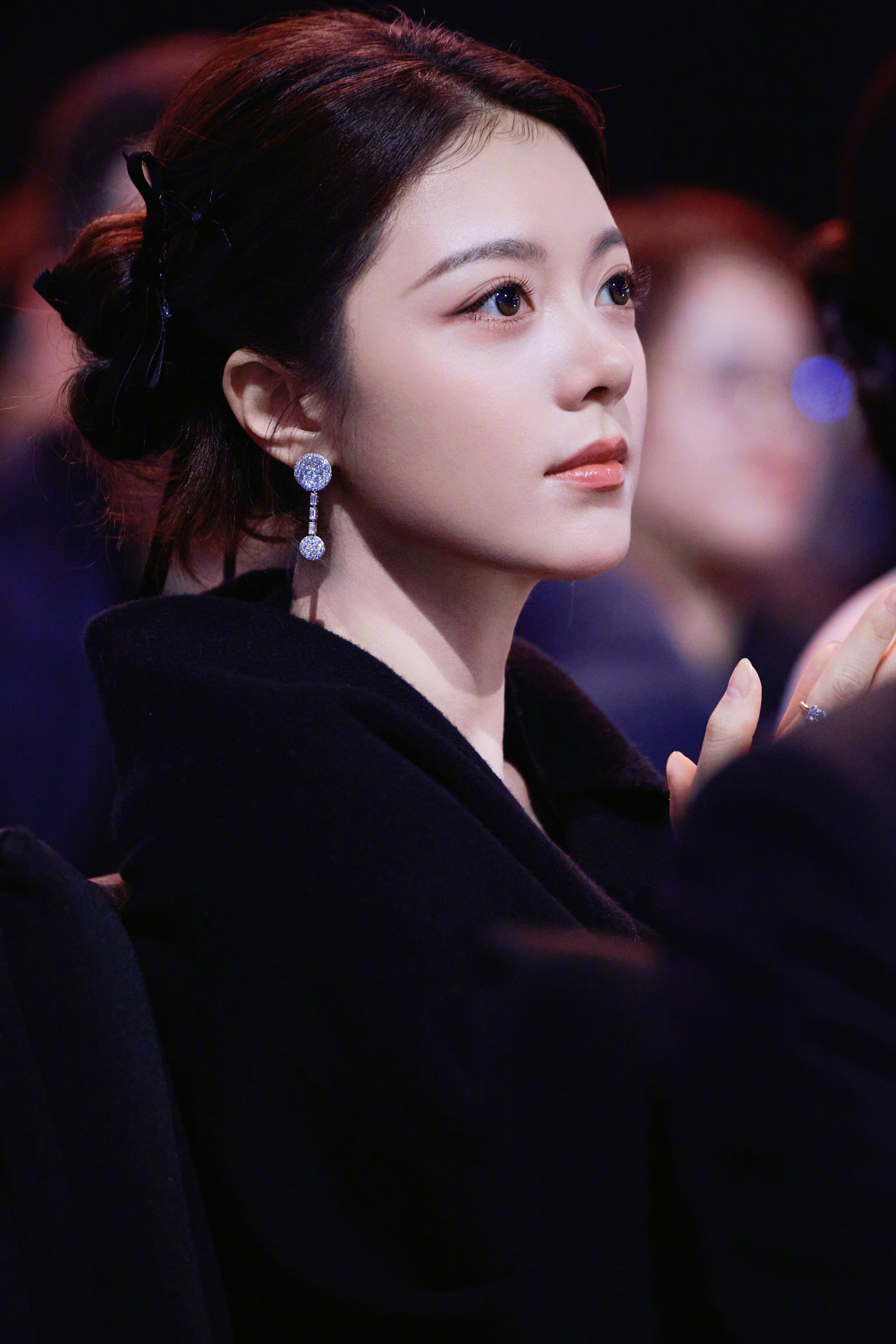 赵今麦尖叫之夜内场侧颜，好看哎