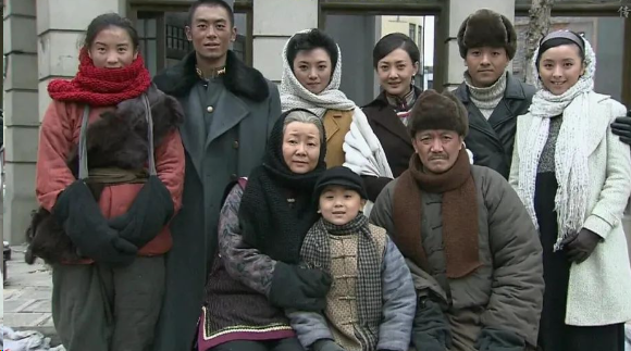 2008年，张新建拍《闯关东》，他拿着200万请陈道明演朱开山，被直接拒绝了，随