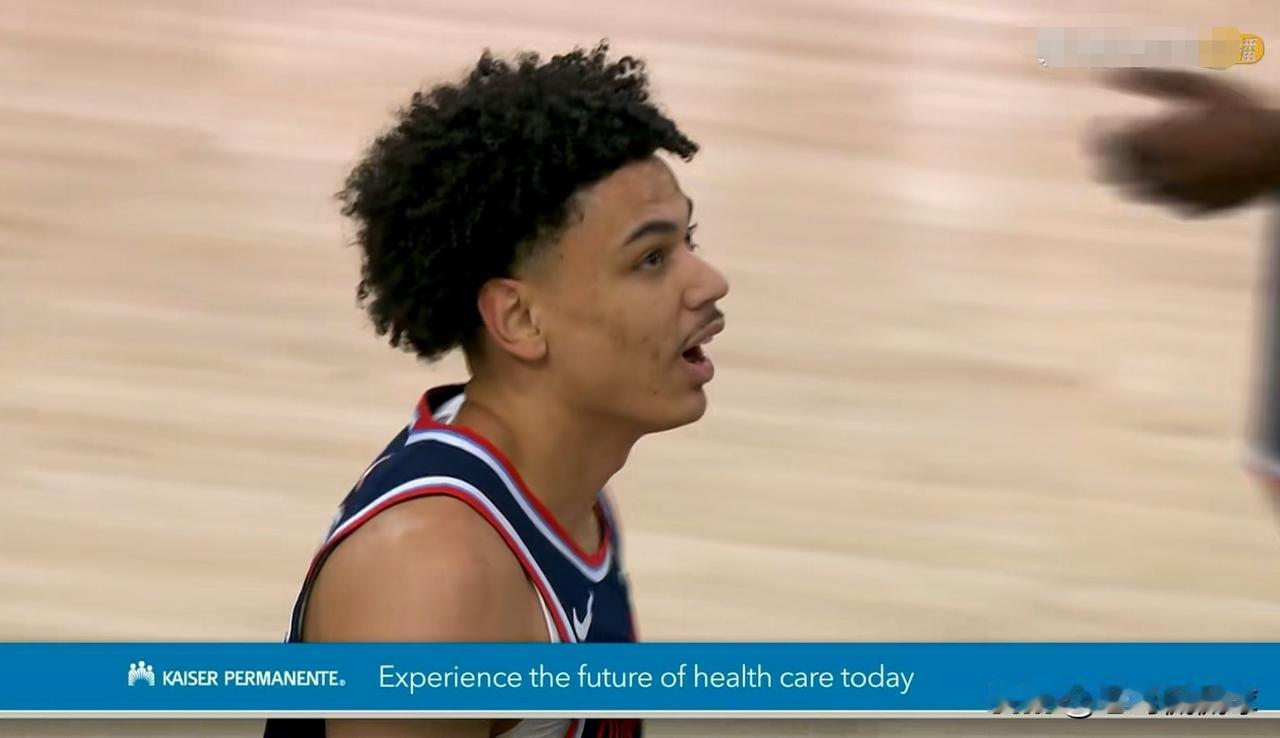 我对快船新星桑德斯真是恨铁不成钢！在今天快船主场以117：109战胜黄蜂的比赛中