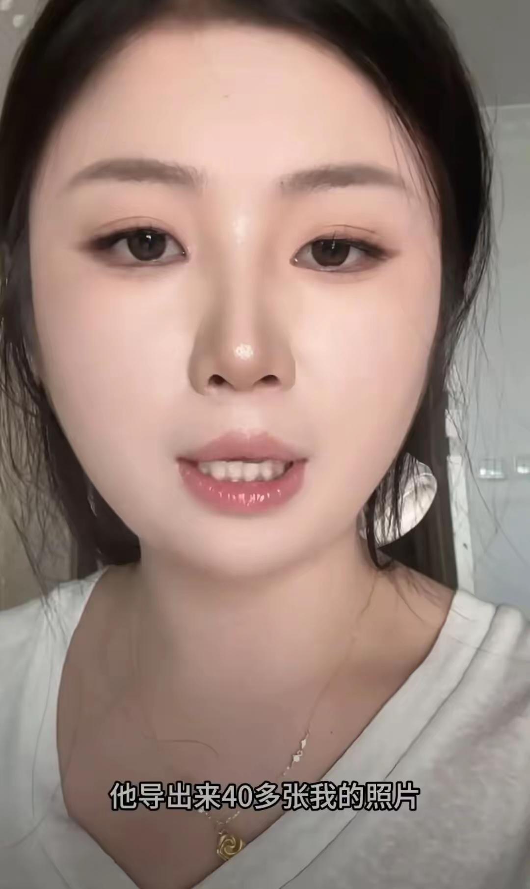 大姐手机屏摔坏了，触控不灵，就就近找了家街边维修铺。师傅检查完说要换屏，让她第二