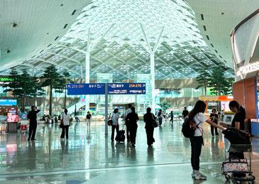 “中方预警满一个月后，日本旅游业担忧加剧” 中国游客最青睐的大阪关西地区首当