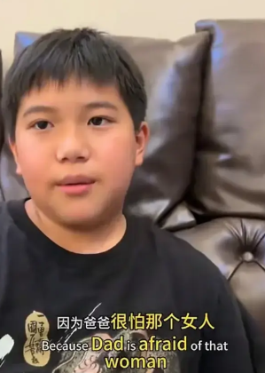 后备箱生父不道歉说孩子是自愿的 且看是怎么回事那天出游时，总共7人，爷爷奶