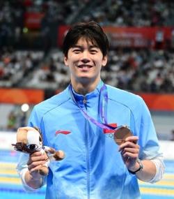 韩国人这回是真绷不住了，说中国运动员比韩国明星帅！亚运会那几天，汪顺那张脸直接杀