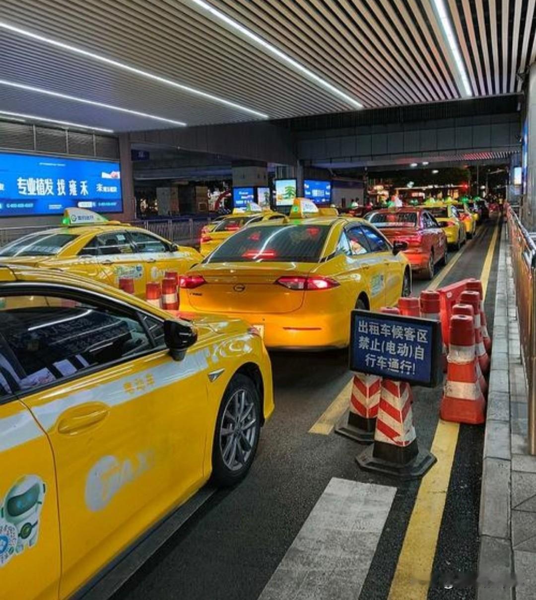 为什么网约车比出租车受欢迎?为啥网约车比出租车受欢迎？问出这个问题的应该都是没出