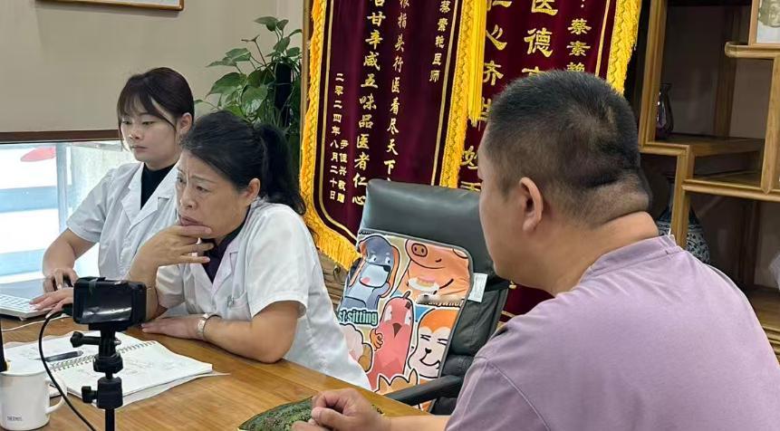 手淫太多真的会伤肾精吗？实话告诉你很多人都纠结一个问题：手淫到底伤不伤肾？我