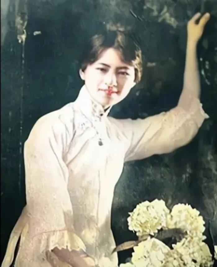 1936年，披头散发的林徽因，对着她母亲哭喊：“疯子！是你！弄得我生不如死，你不