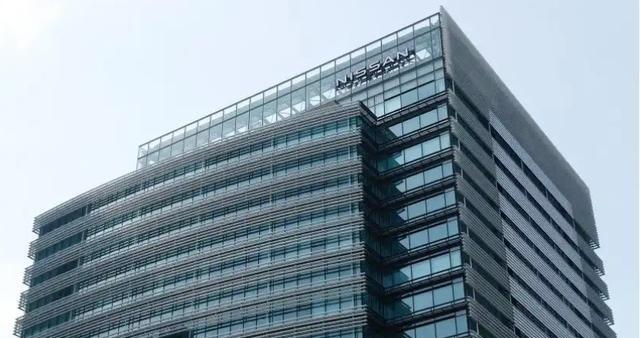 日本断臂求生。11月6日，日本汽车巨头日产，竟然把自己的老巢横滨全球总部大楼给卖