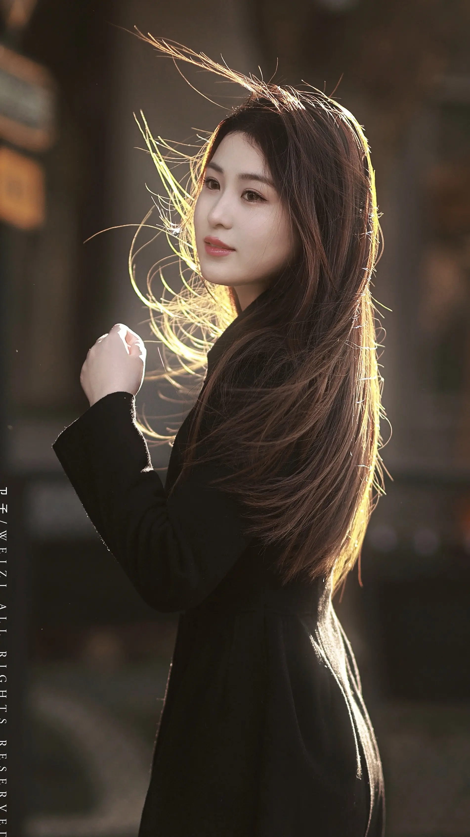 逆光发丝 我拍出的宿命感照片 拍照技巧 人像摄影 拍照姿势