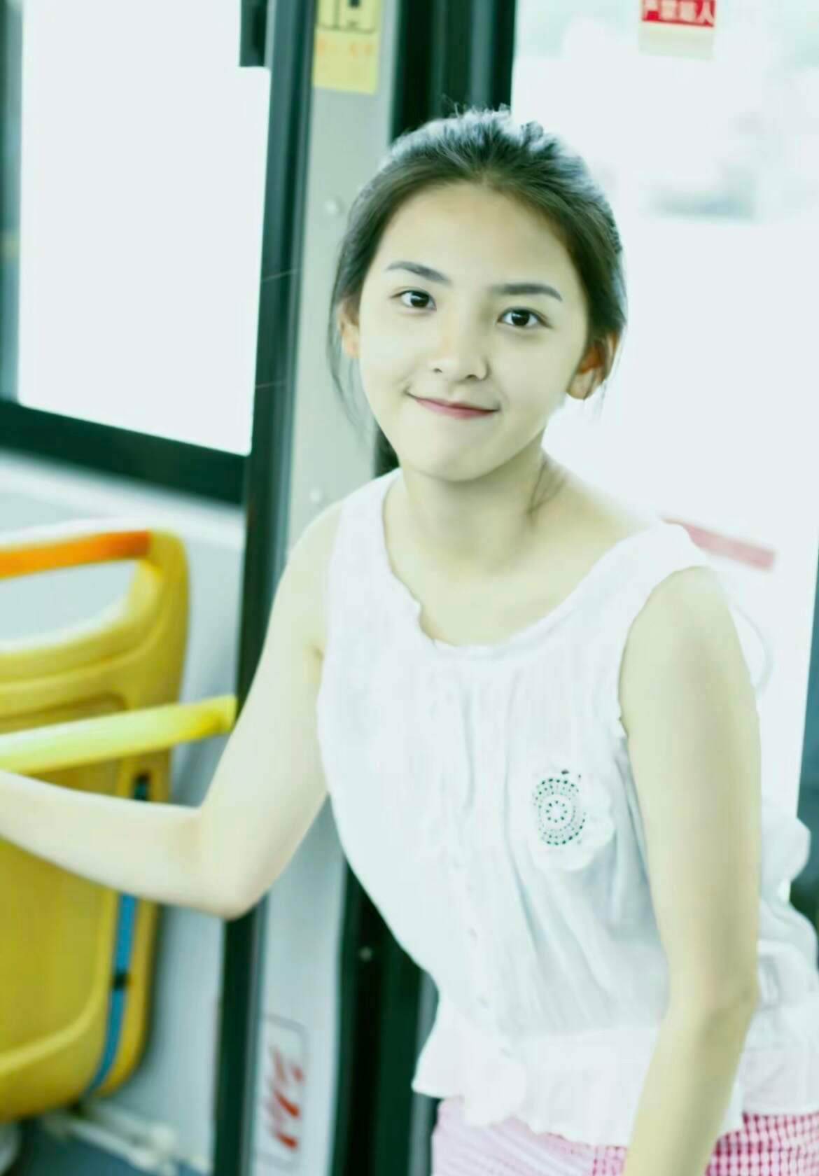 章若楠素人女大时期