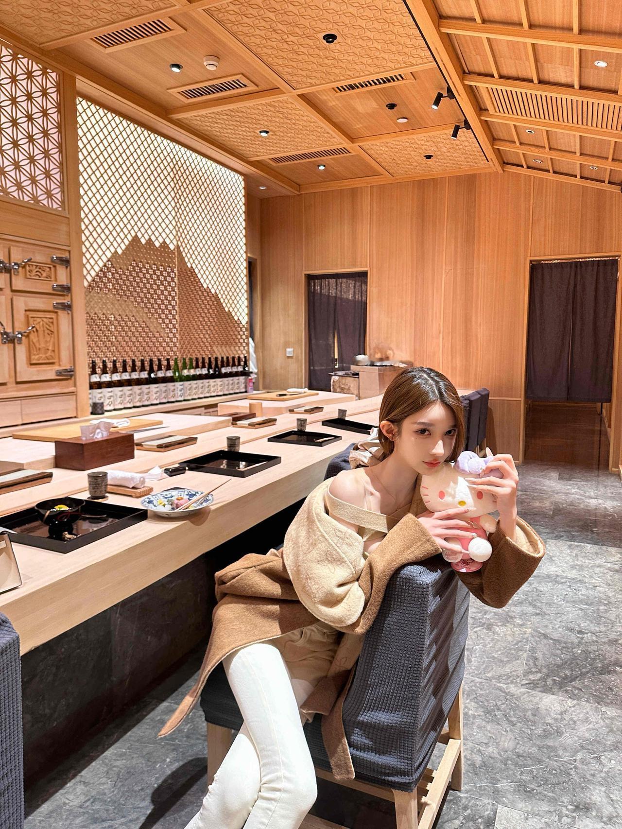 我的今日状态：😁轻松愉快我这里的天气：☀️晴天